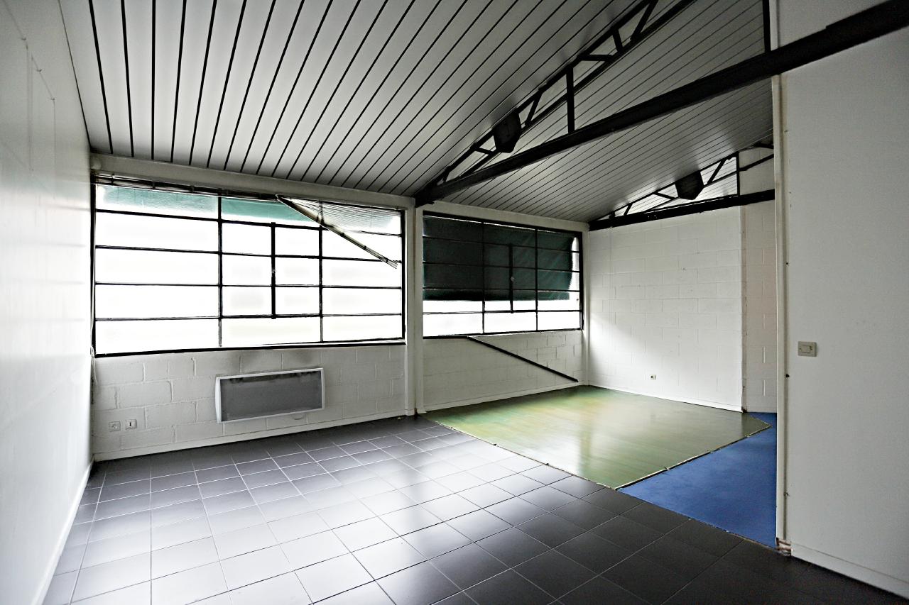 Local d'activité Ivry-sur-Seine 252m² Vente local d'activité Ivry-sur-Seine Val-de-Marne OVACT2103277 1